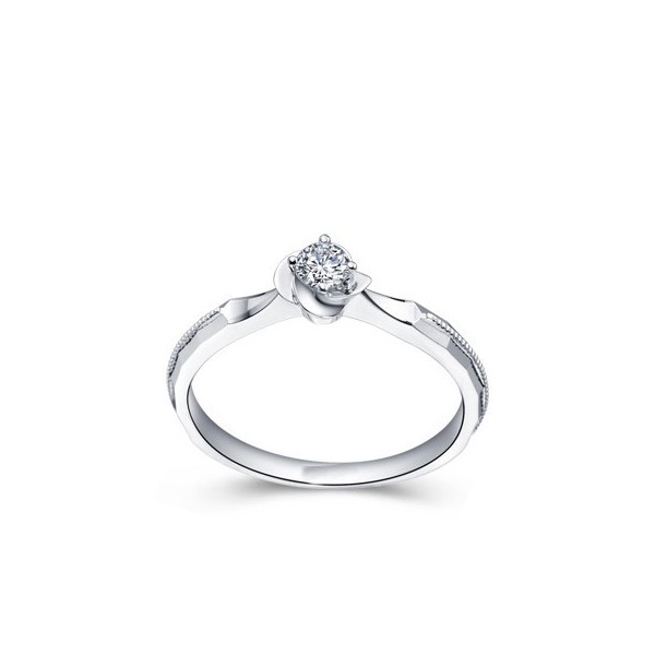Queenly Inexpensive Solitaire Engagement Ring 0 33 Carat Diamond On