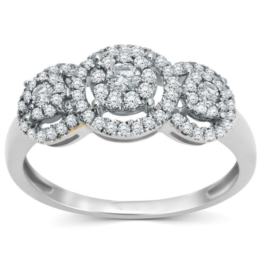 Classic 1 Carat Halo Design Round Diamond Engagement Ring