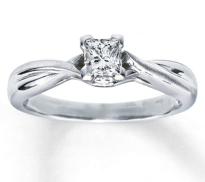 Infinity wedding ring white gold