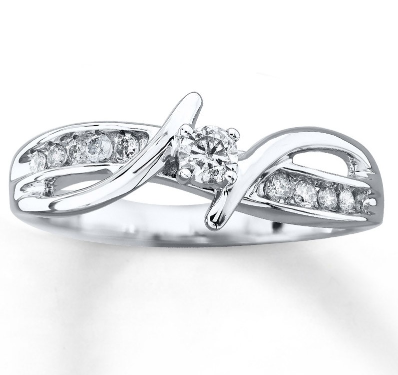 Unique engagement rings for women