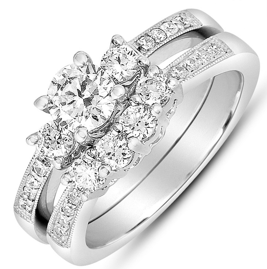 2 Carat Round Diamond Antique Wedding Ring Set in White