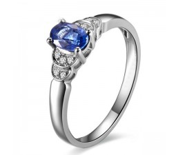 Exquisite Sapphire and Diamond Engagement Ring on 18k White Gold