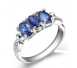 1.5 Carat Sapphire Gemstone Engagement Ring on Silver