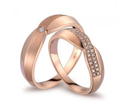 Luxurious Diamond Couples Wedding Ring Bands on 18k Rose Gold