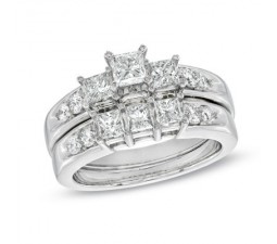 Three Stone Wedding Ring Set on