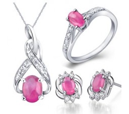 2 Carats Matching Ruby Engagment Ring, Earrings and Pendant for Women at Inexpensive price