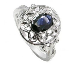 1.5 Carat Sapphire antique Flower design Engagement Ring