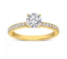 Luxurious Round Diamond Engagement Ring in 18k Yellow Gold