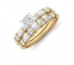 2 Carat Princess Diamond Bridal Set in Yellow Gold