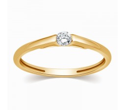Comfort fit Round Diamond Ring in Yellow Gold