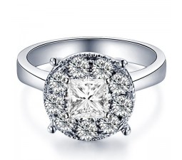 0.83 Carat Princess cut Diamond Diamond Ring On 10K White Gold