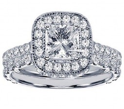 Luxurious 2.50 Carat Princess Halo Bridal Ring Set in 18k White Gold