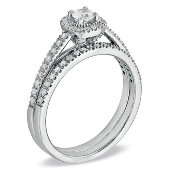 Lustrous Halo Diamond Bridal Set 1 Carat Round Cut Diamond on Gold ...