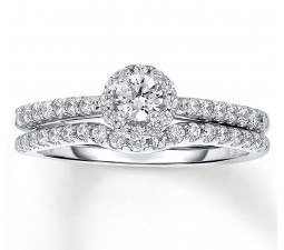 Halo 1 Carat Round Halo Diamond Wedding Ring Set in White Gold