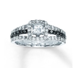 Special 1 Carat Princess design Diamond Engagement Ring for Her