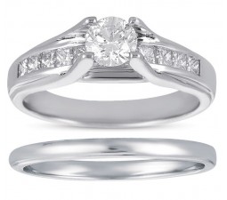 Bestselling 1 Carat Round and Princess Diamond Bridal Ring Set for Women in White Gold