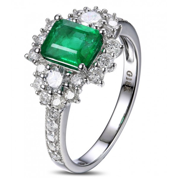 2 Carat beautiful Emerald and Diamond Engagement Ring for Women in ...